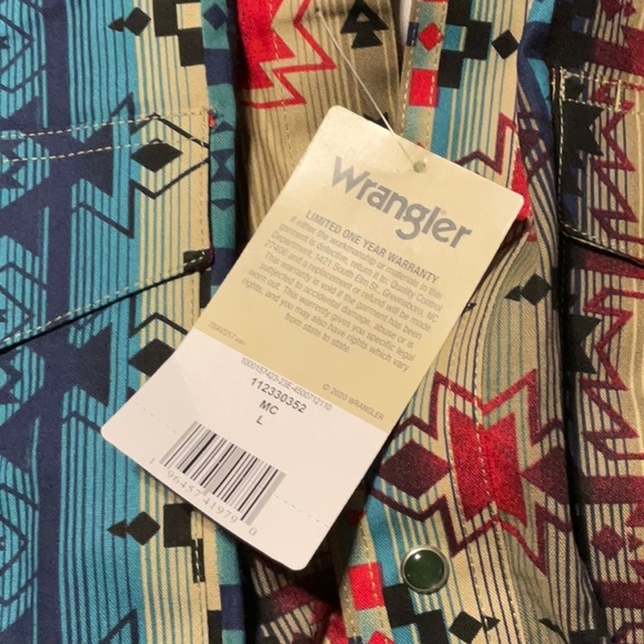 Men’s Wrangler Long Sleeve Pearl-snap Shirt - Picture 6 of 6